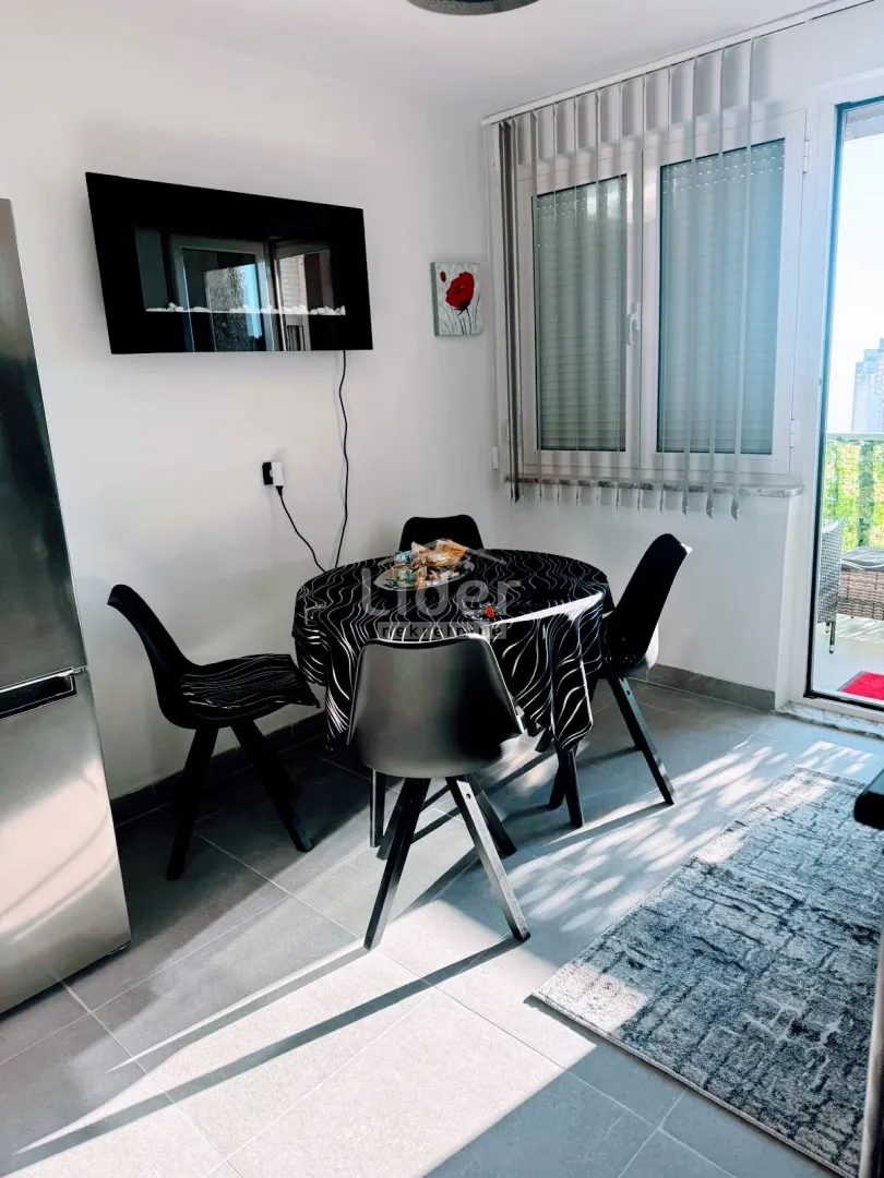 stan podmurvice, 2skl, 57m2, balkon - slika 2