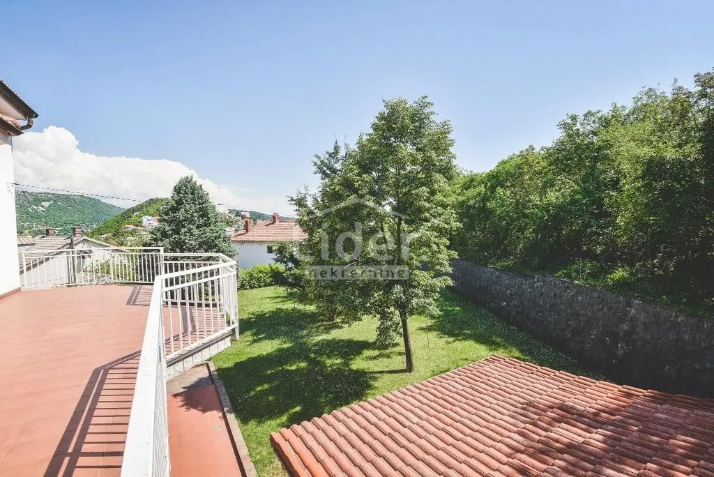 kuća gornja vežica, 330m2 - slika 10