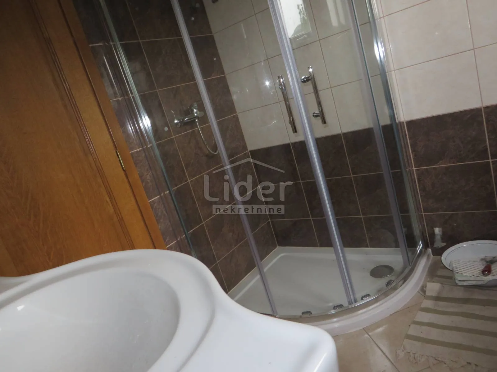 grobnik, čavle, 300 m2 + 1000 m2 okućnice - slika 16