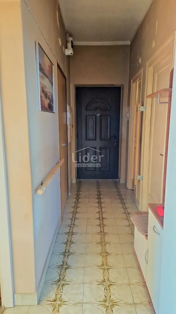 podmurvice, 2s-stan od 42m2, 3.kat, hitna prodaja! - slika 7