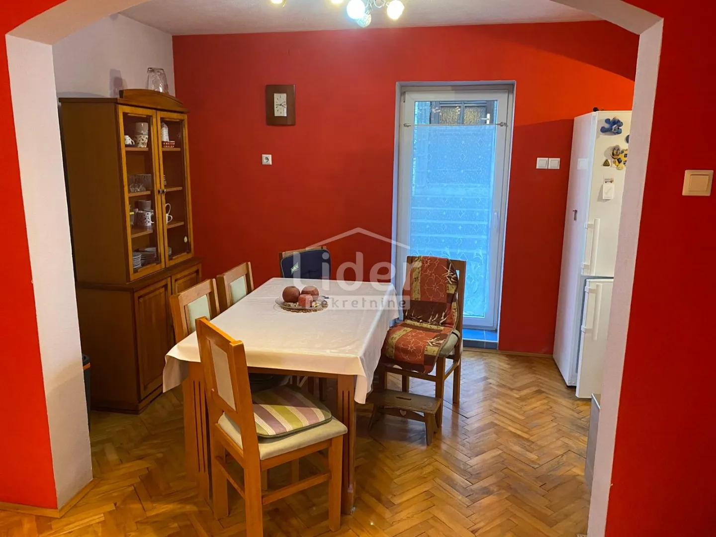 delnice, dvojna kuća od 100m2, p+1, okućnice 320m2 - slika 4