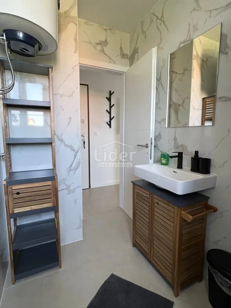 apartman-povljana 100m od mora - slika 9