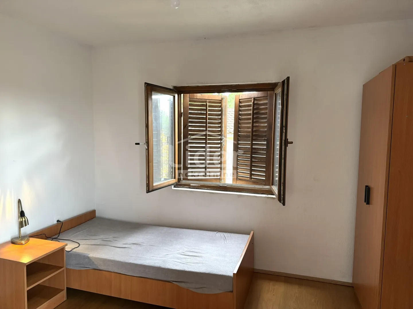 kruševo, samostojeću kuću na 80m od mora prodajemo - slika 6