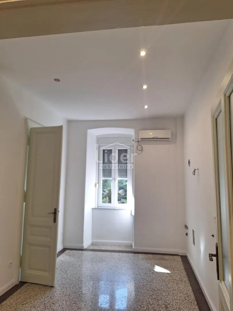 centar-2s+db,82m2 - slika 12