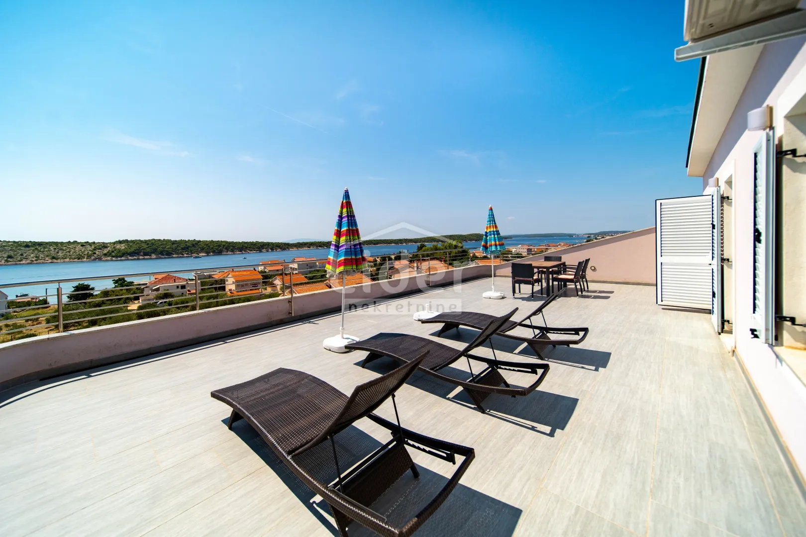rab, barbat, apartman 150 m2 s prekrasnim pogledom - slika 5