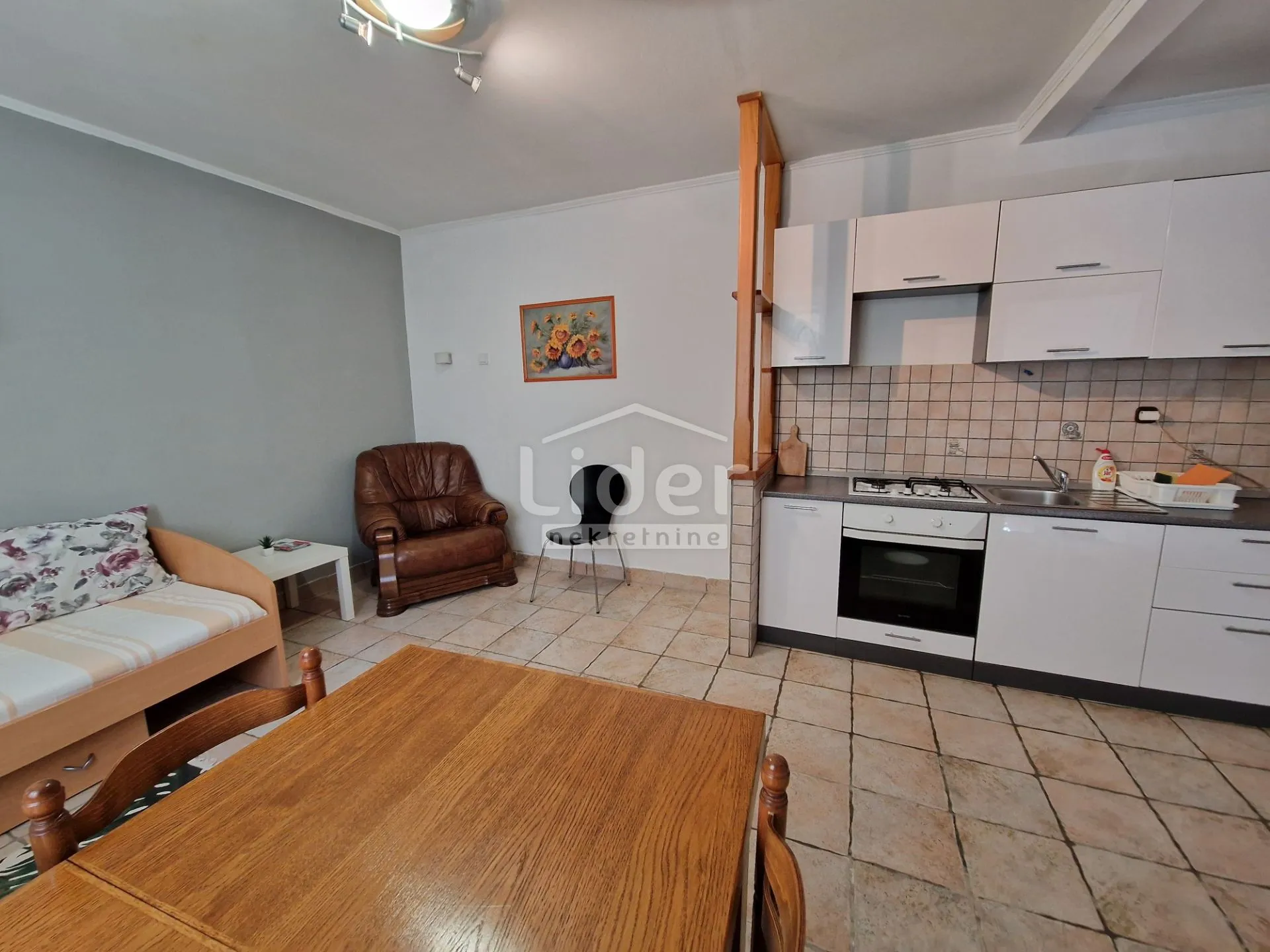 stan 55 m2, starogradska jezgra - slika 4
