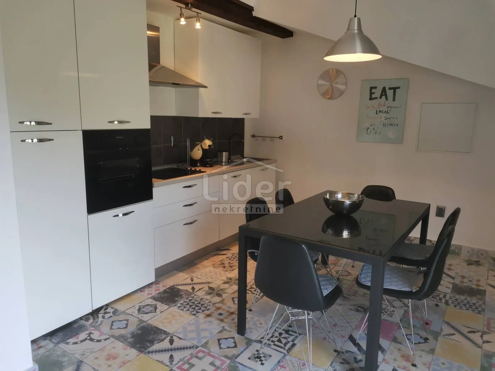 apartman 85 m2, supetarska draga - slika 3