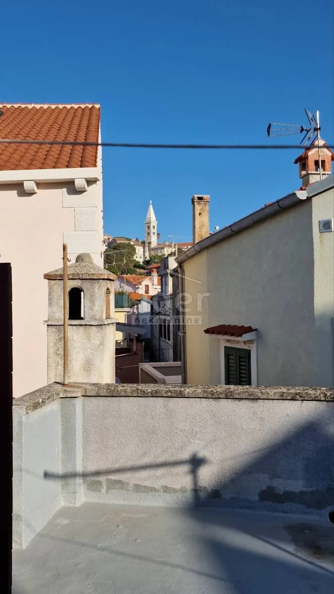 dvije samostojeće kuće u centru malog lošinja - slika 16