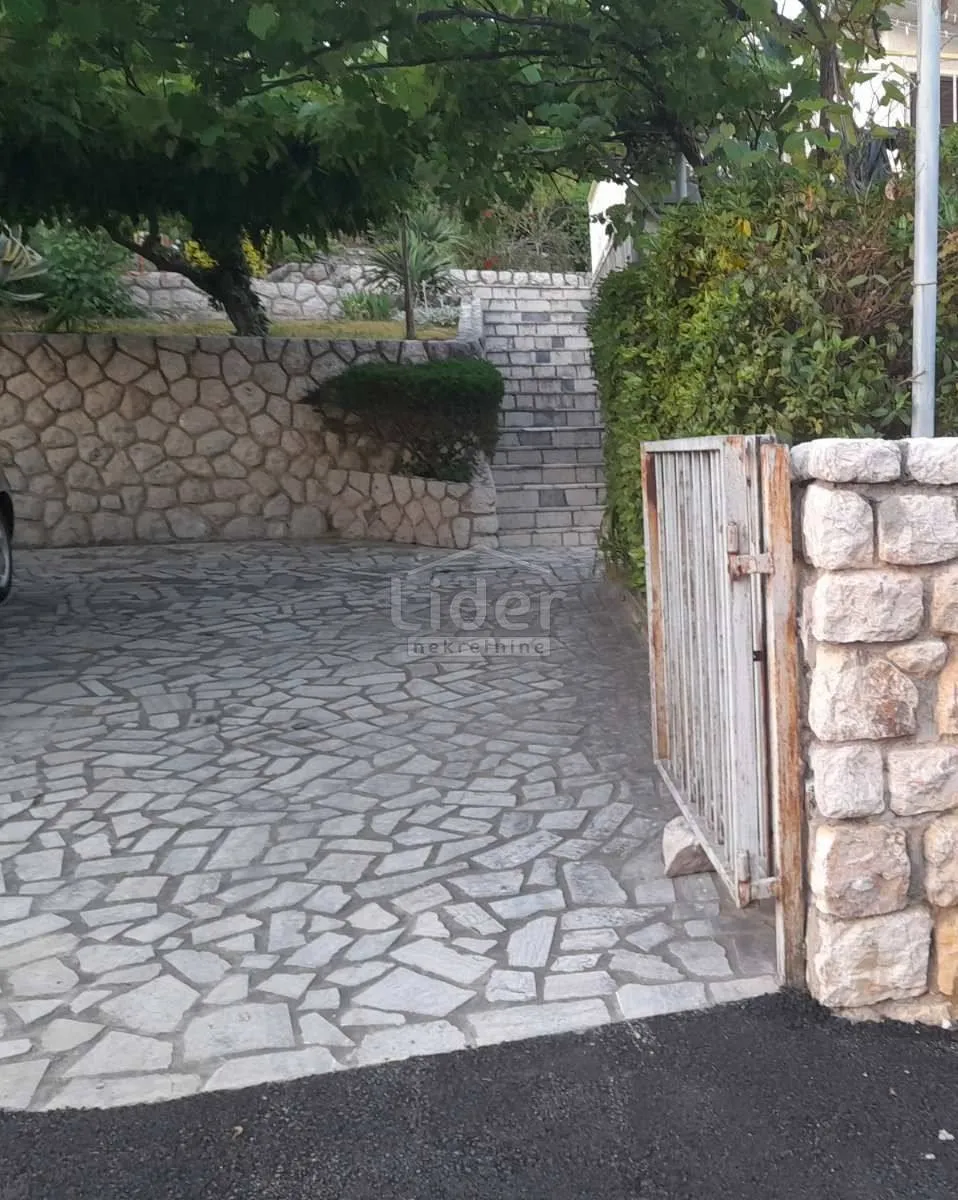 trosoban stan u dramlju, 111.55m2 - slika 3