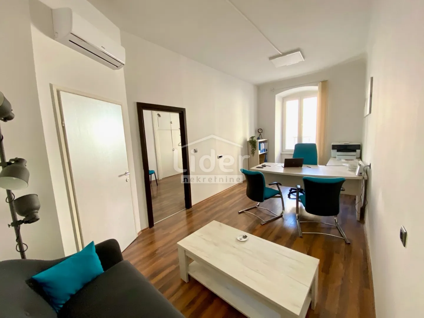 poslovni prostor 40m2 ,rijeka,centar - slika 2