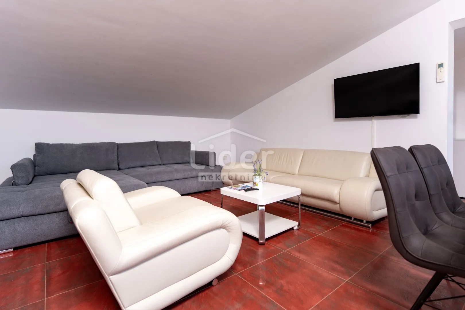 rab, barbat, apartman 150 m2 s prekrasnim pogledom - slika 26