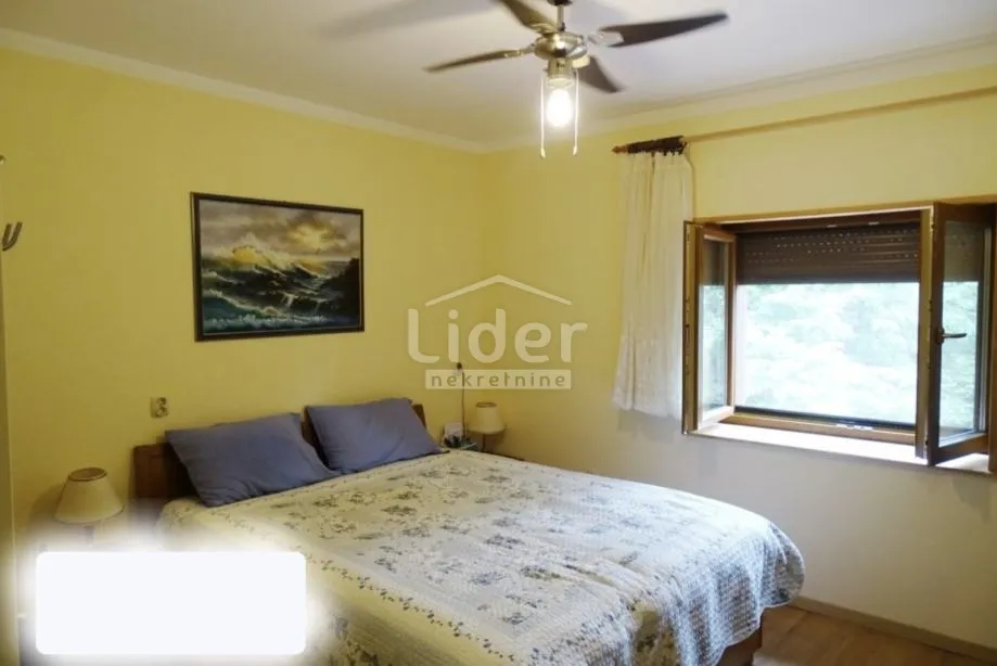 kuća,brod moravice,330m2 - slika 10