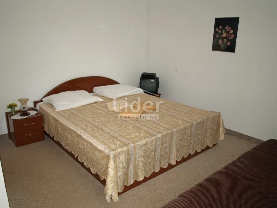 kruševo, šušnjar, kuću sa 4 apartmana prodajemo - slika 6