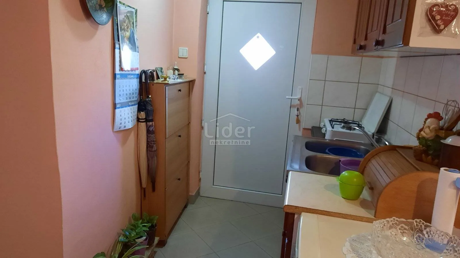 grobnik, kuća sa 3 stana - slika 15