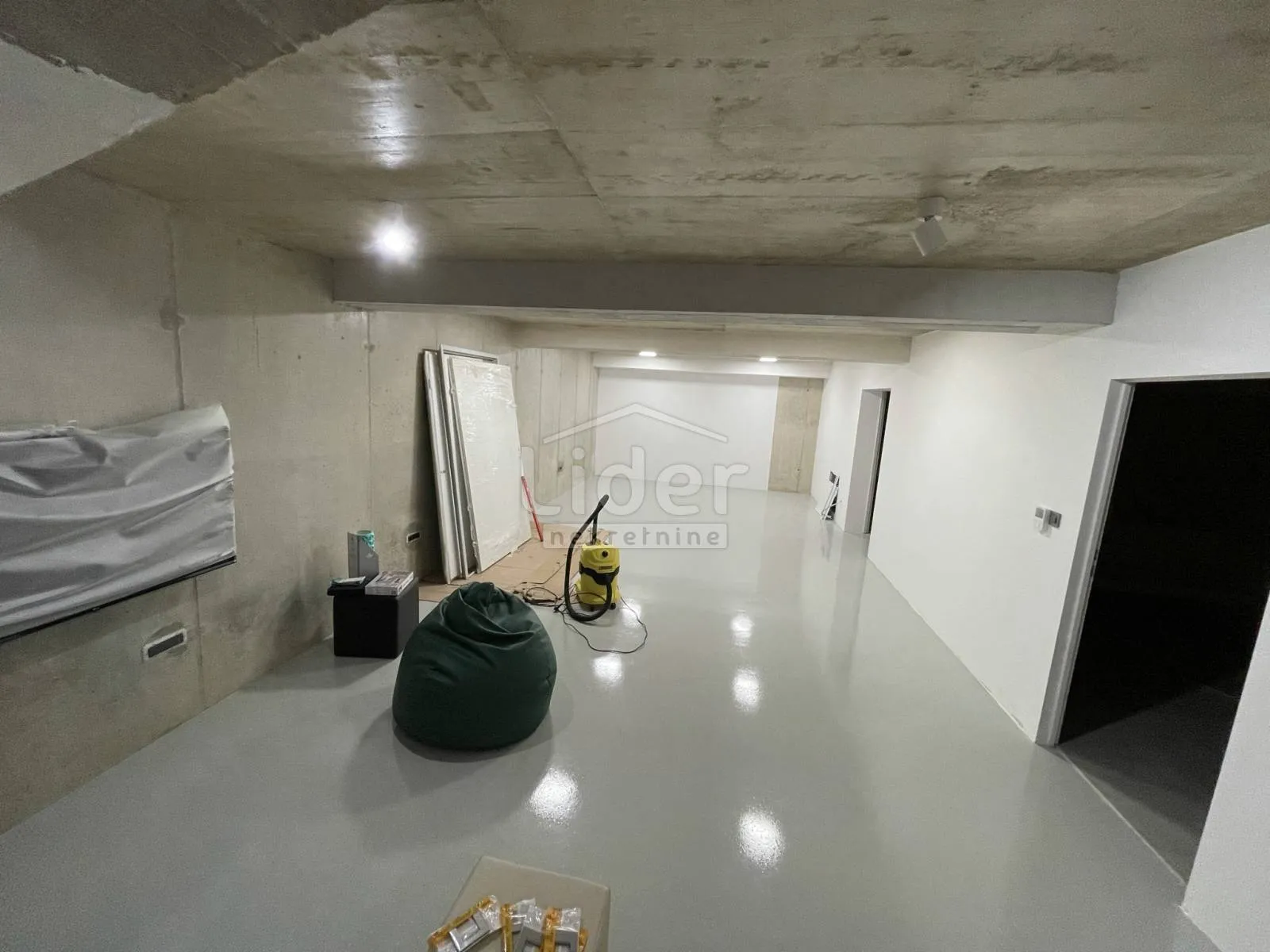 otok krk, baška, dizajnerska urbana vila s bazenom - slika 44