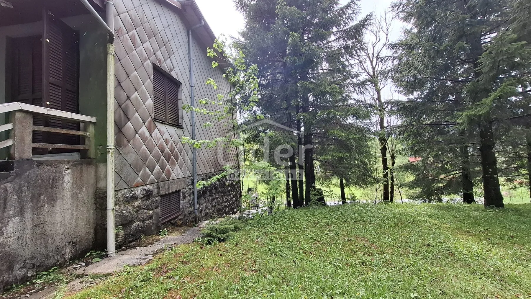 mrkopalj-kuća s velikom okućnicom 3000m2 - slika 15