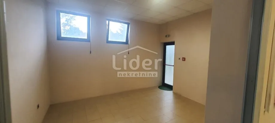 prekrasan poslovni prostor za najam - slika 8