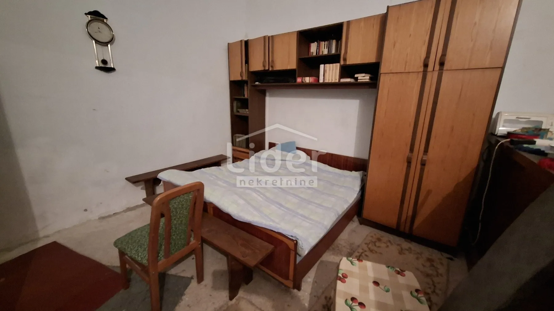 mrkopalj-kuća s velikom okućnicom 3000m2 - slika 8