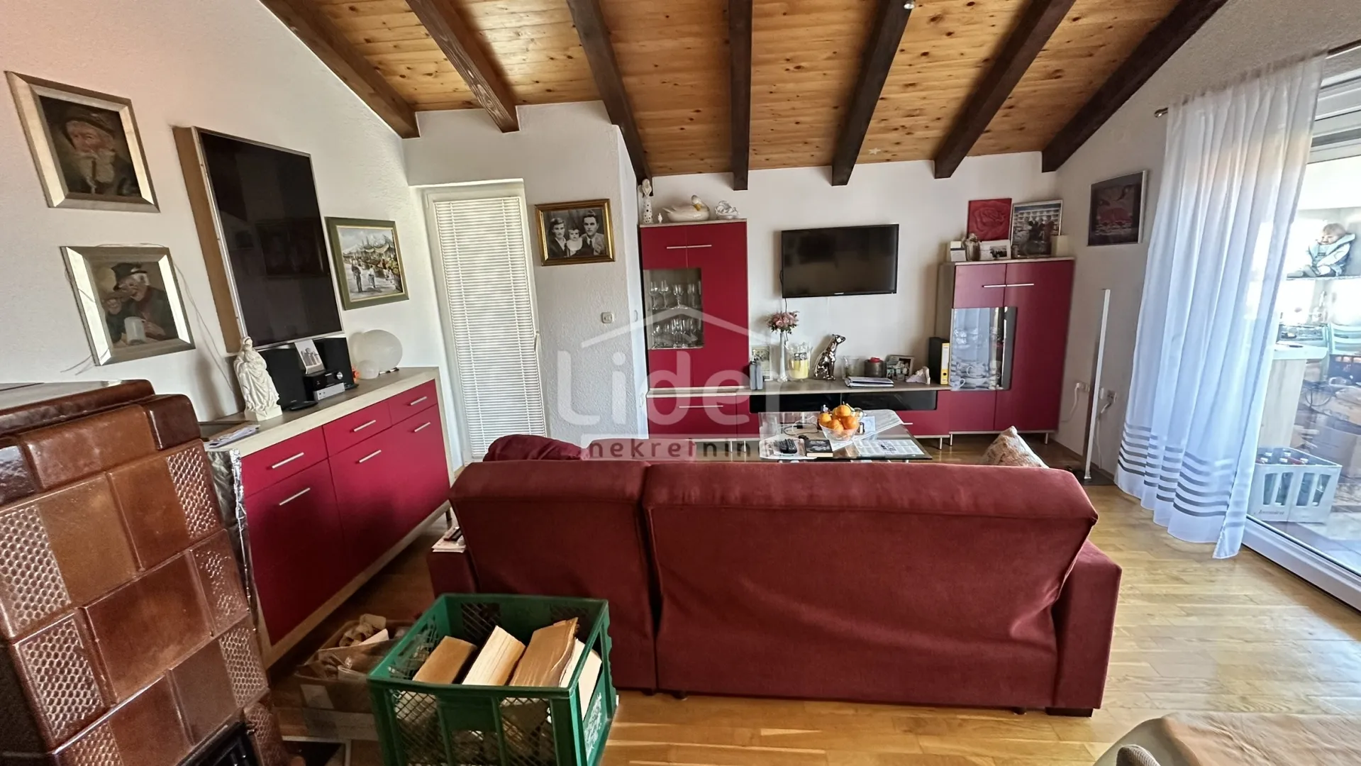 donji karin, kuća sa 3 stana i pogledom na more - slika 7