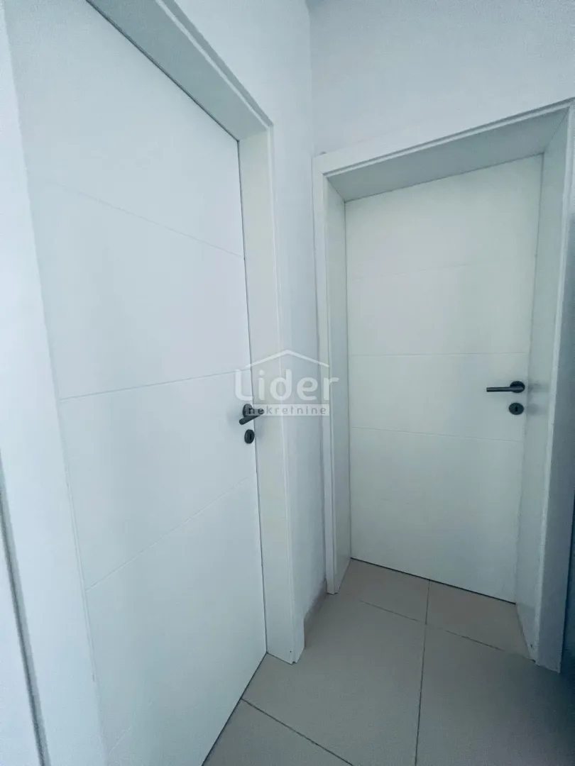 apartman 56,09m2 novalja, predivan pogled - slika 4