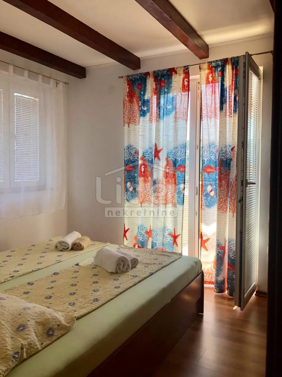 lopar, san marino, apartmanska kuća s restoranom - slika 21
