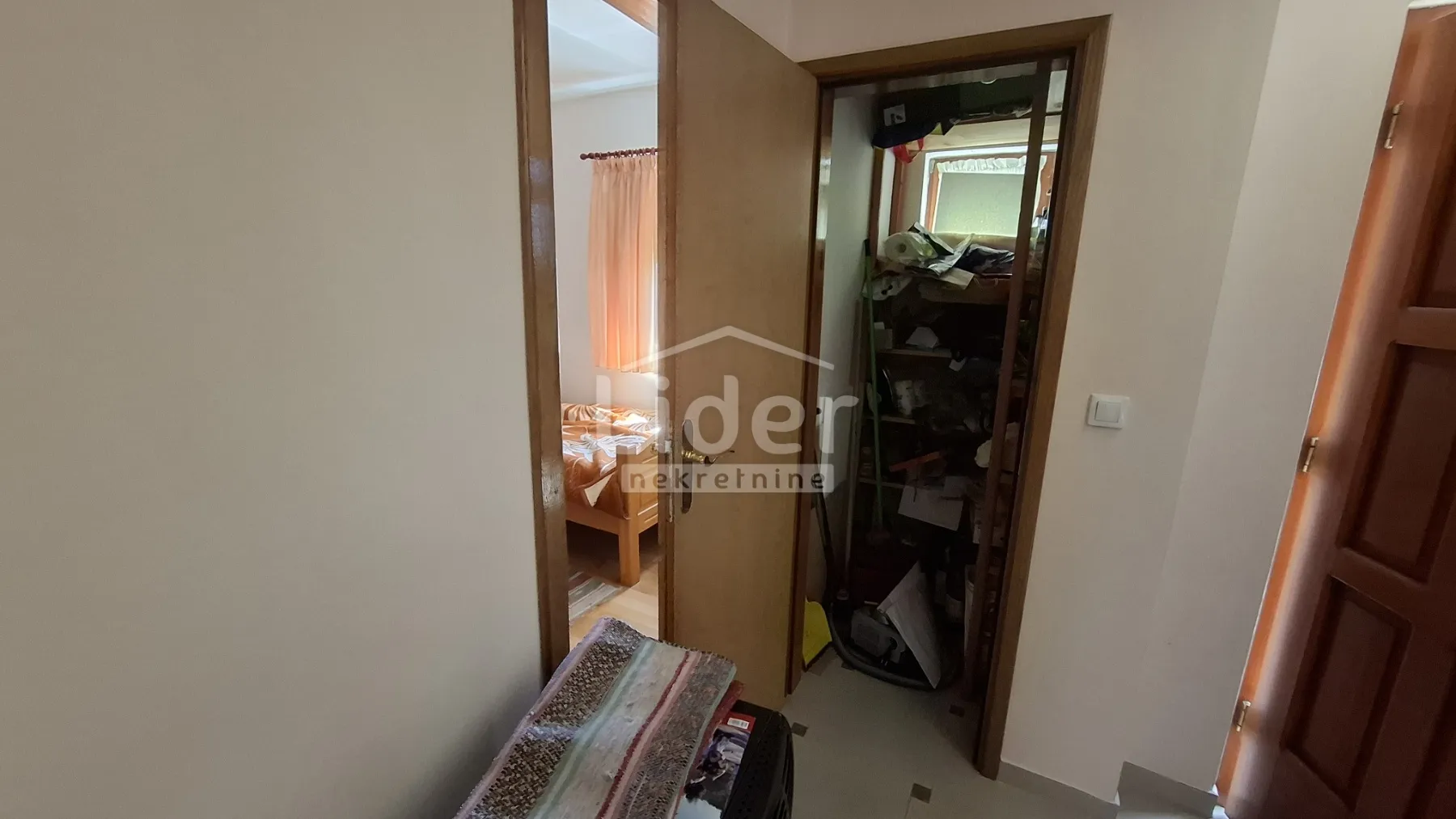 viškovo-kuća 220m2,garaža - slika 6
