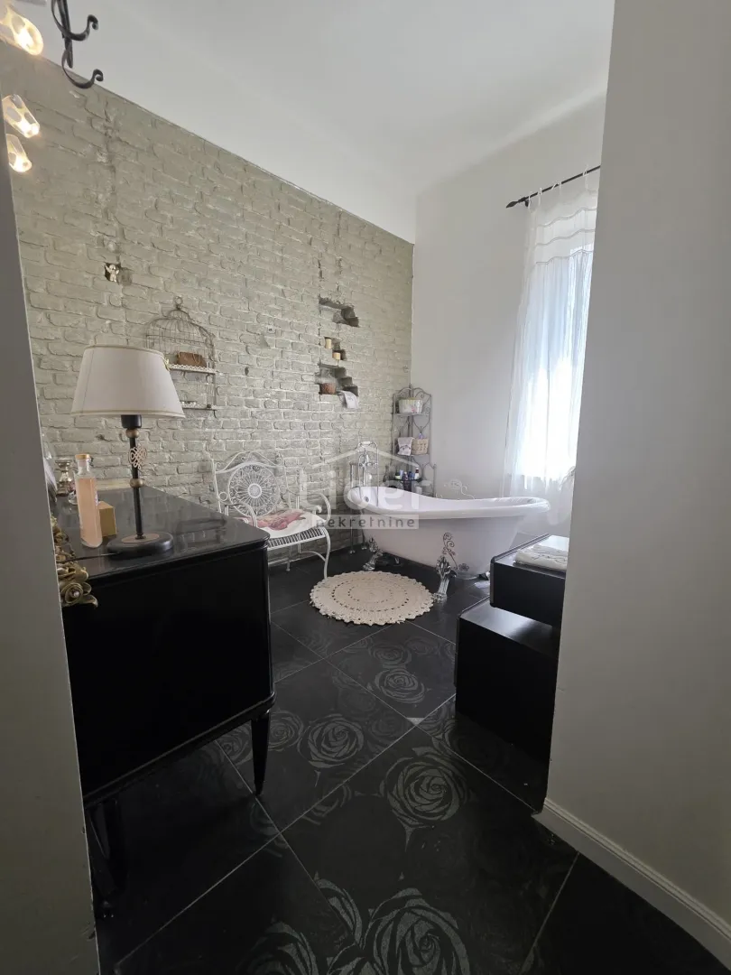 centar, 200m2, 4s+db, dizajnerski građanski stan - slika 59