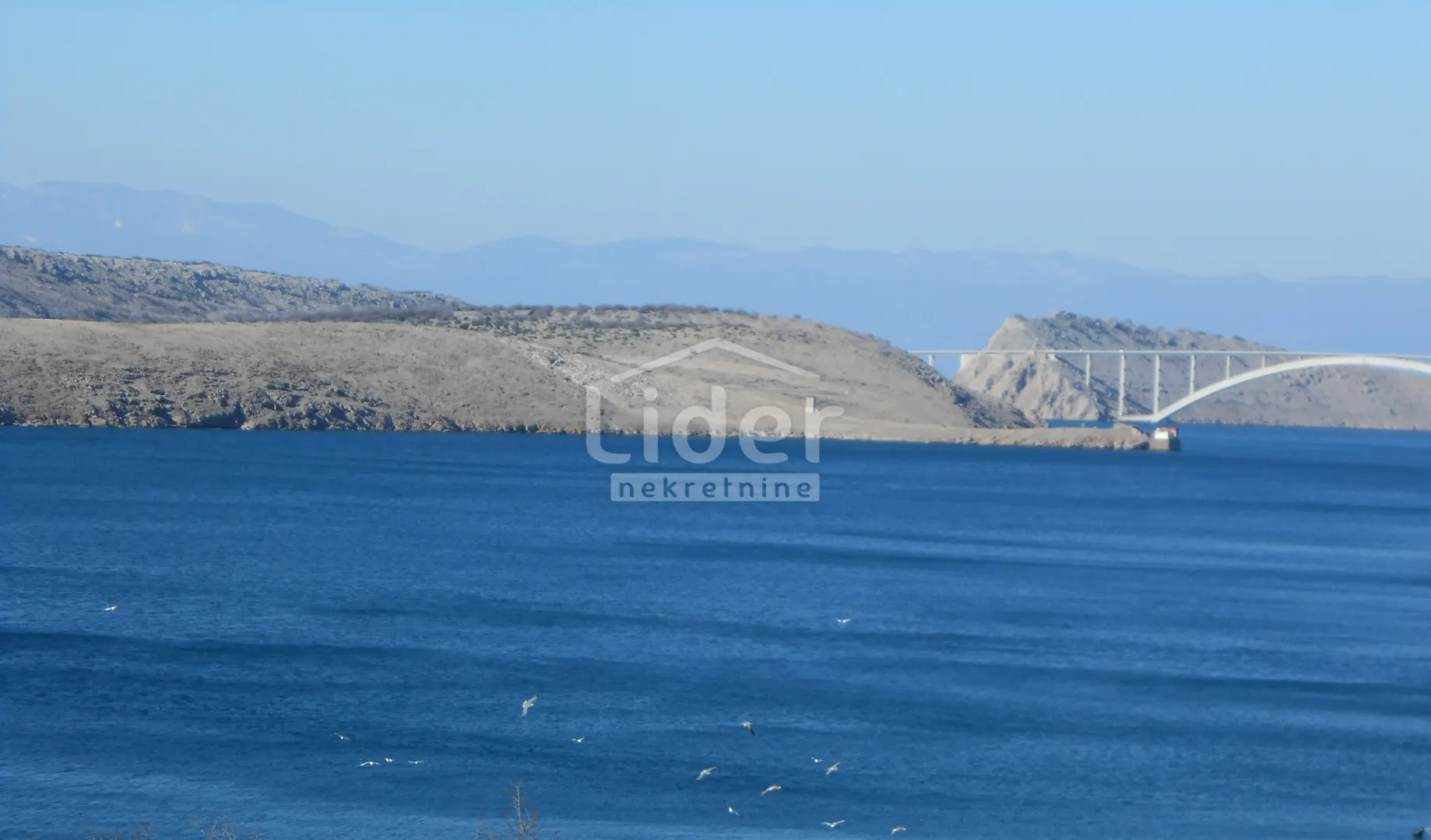 prilika! apartman na samo 100 m od mora - slika 1