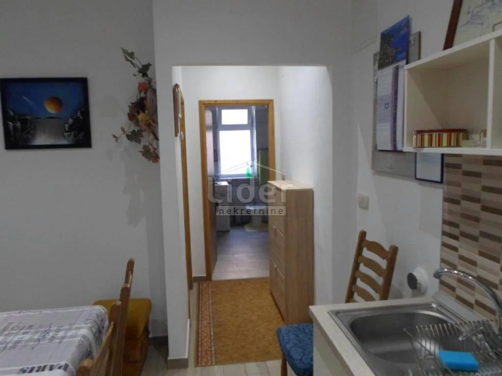 opatija, stan od 96m2 sa vrtom pretvoren u 2 manja stana... - slika 6