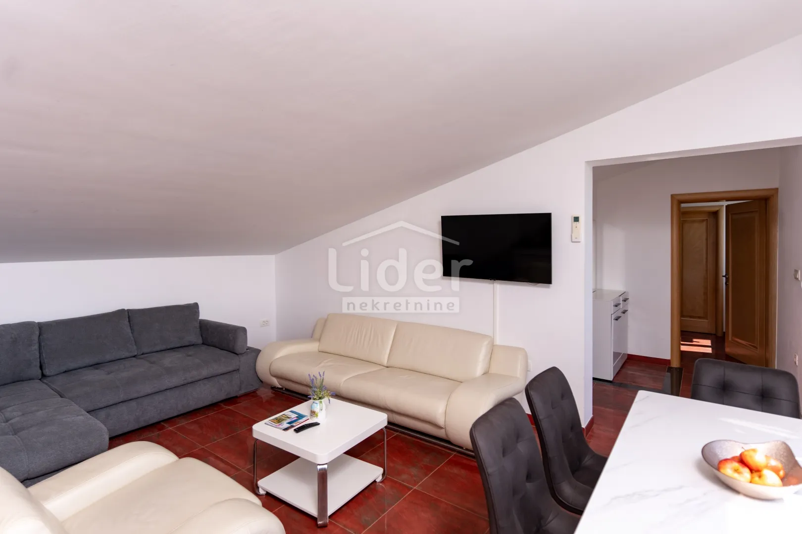 rab, barbat, apartman 150 m2 s prekrasnim pogledom - slika 25