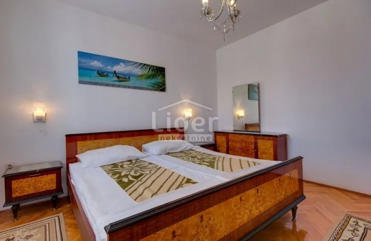mali lošinj-kuća s pogledom na more i grad - slika 19