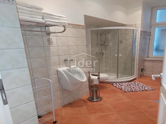 belveder-150m2,2s+db,3 balkona s pogledom na grad i more - slika 24
