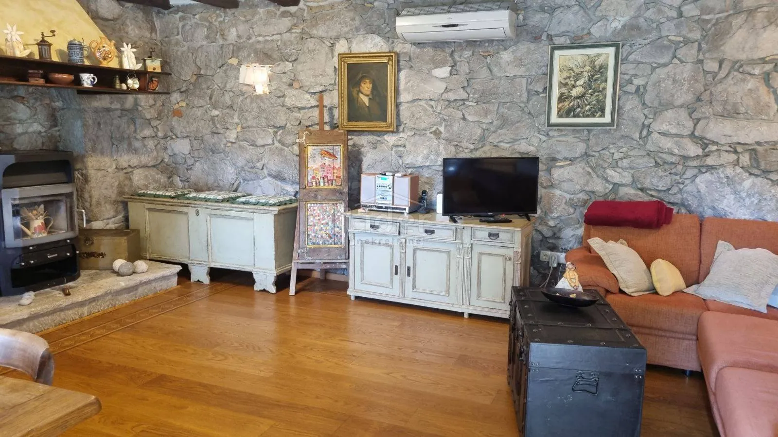 kuća istra, roč, 3.800m2 okućnice - slika 8