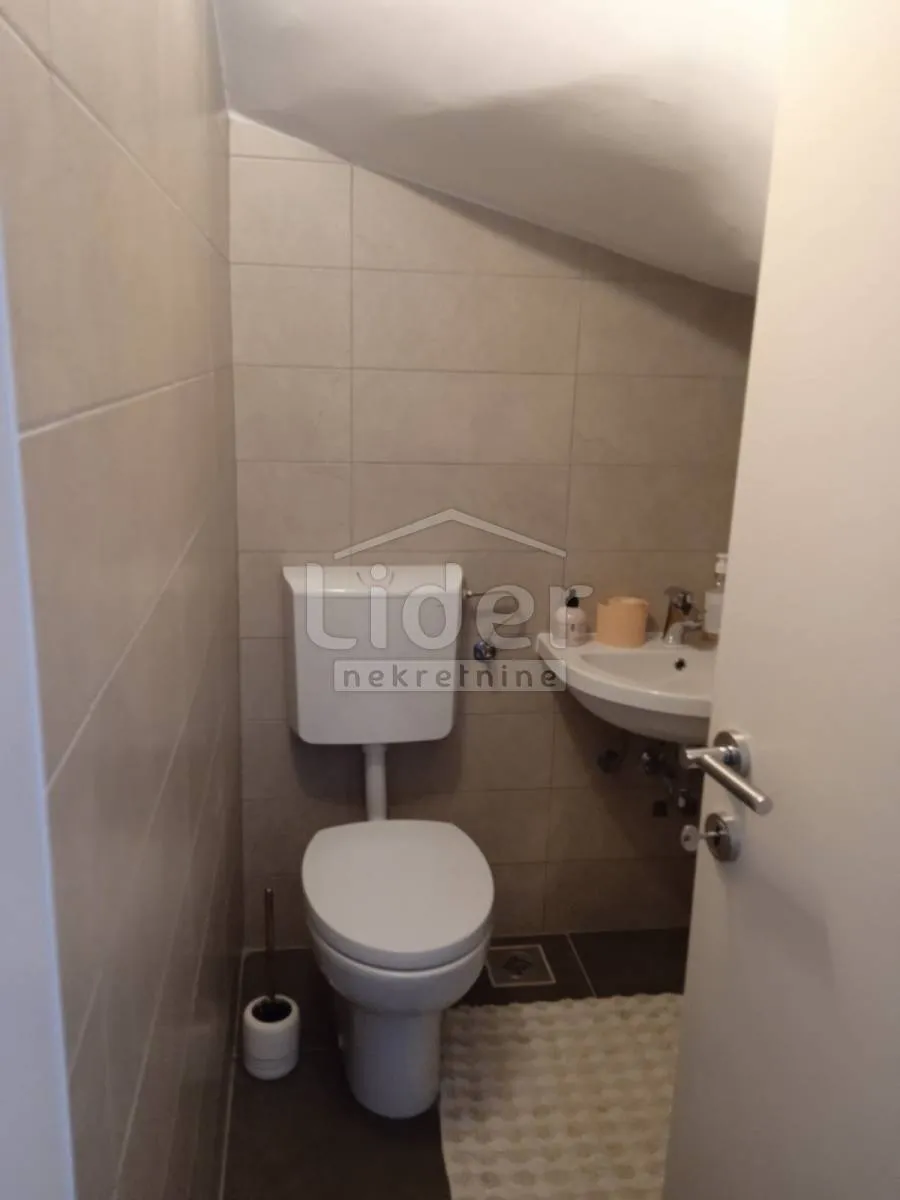 samostojeća kuća sa bazenom- matulji - slika 28