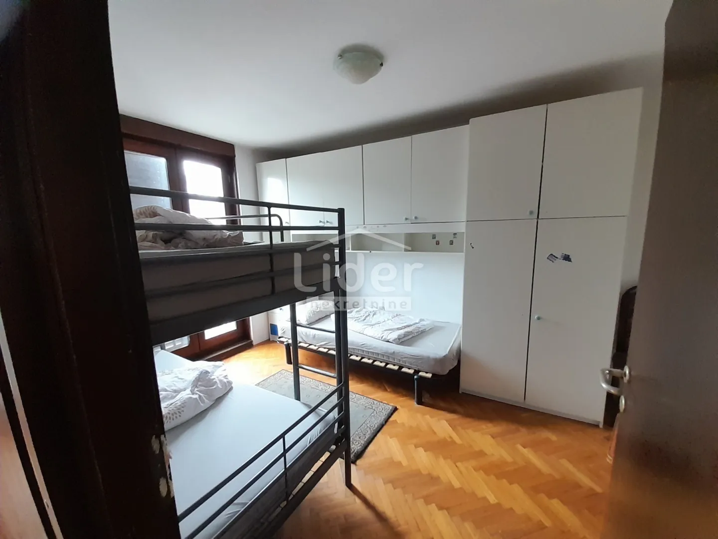 stan za radnike (8-10 osoba), 150 €/osobi - slika 10
