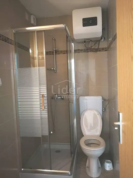 apartman njivice, 4s+db - slika 8