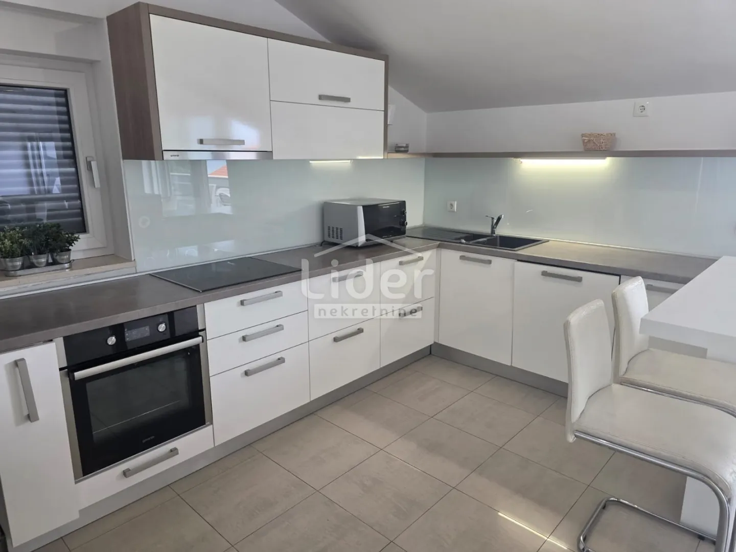 novalja-gaj, 70m od mora, penthouse, 2 stana - slika 8