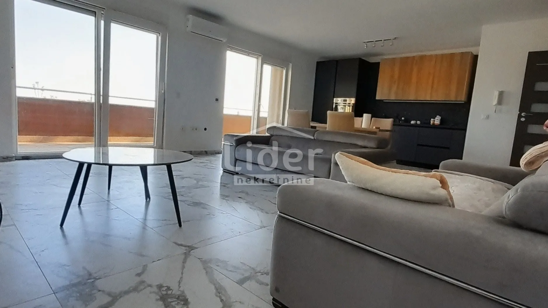 rijeka,srdoči-stan 132m2+vrt 185m2+3 parkinga+pogled more - slika 3