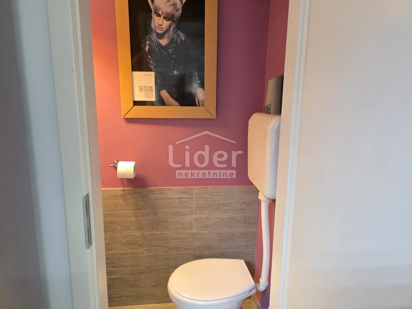 mali lošinj-poslovni prostor 109 m2 - slika 11