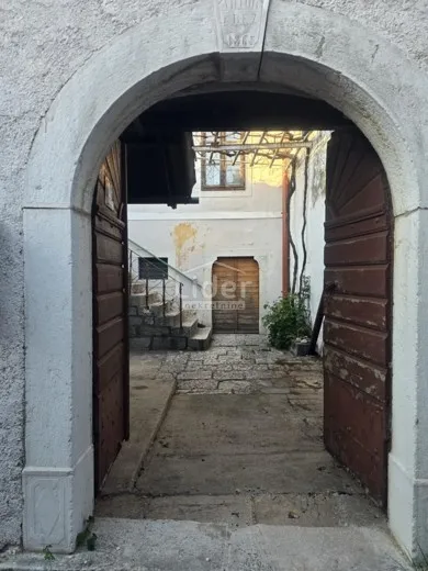 grižane manja kuća u nizu s bazenom, mirno okruženje - slika 2