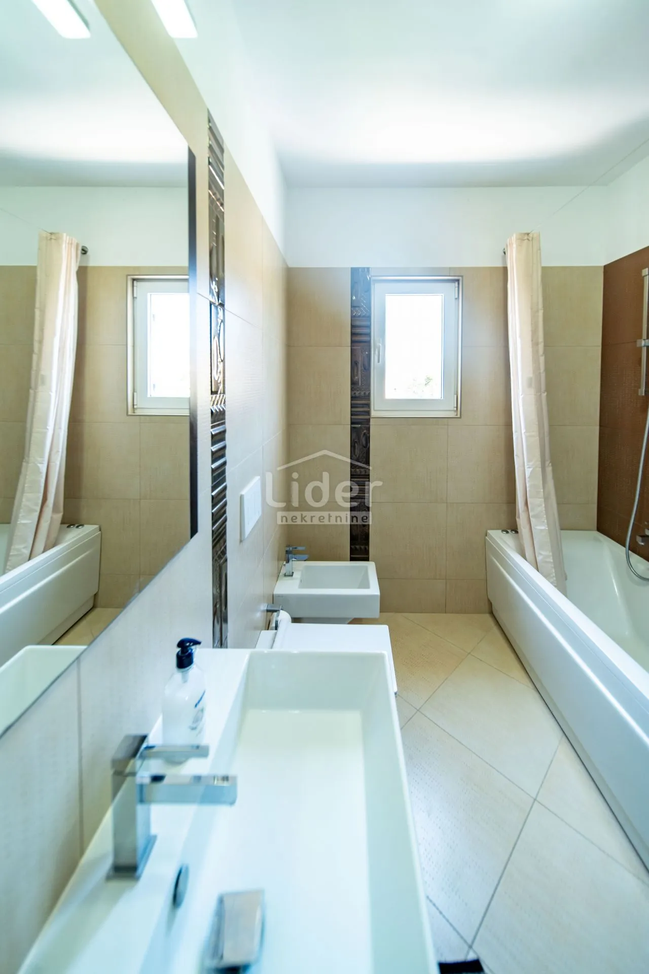 rab, barbat, apartman 150 m2 s prekrasnim pogledom - slika 51