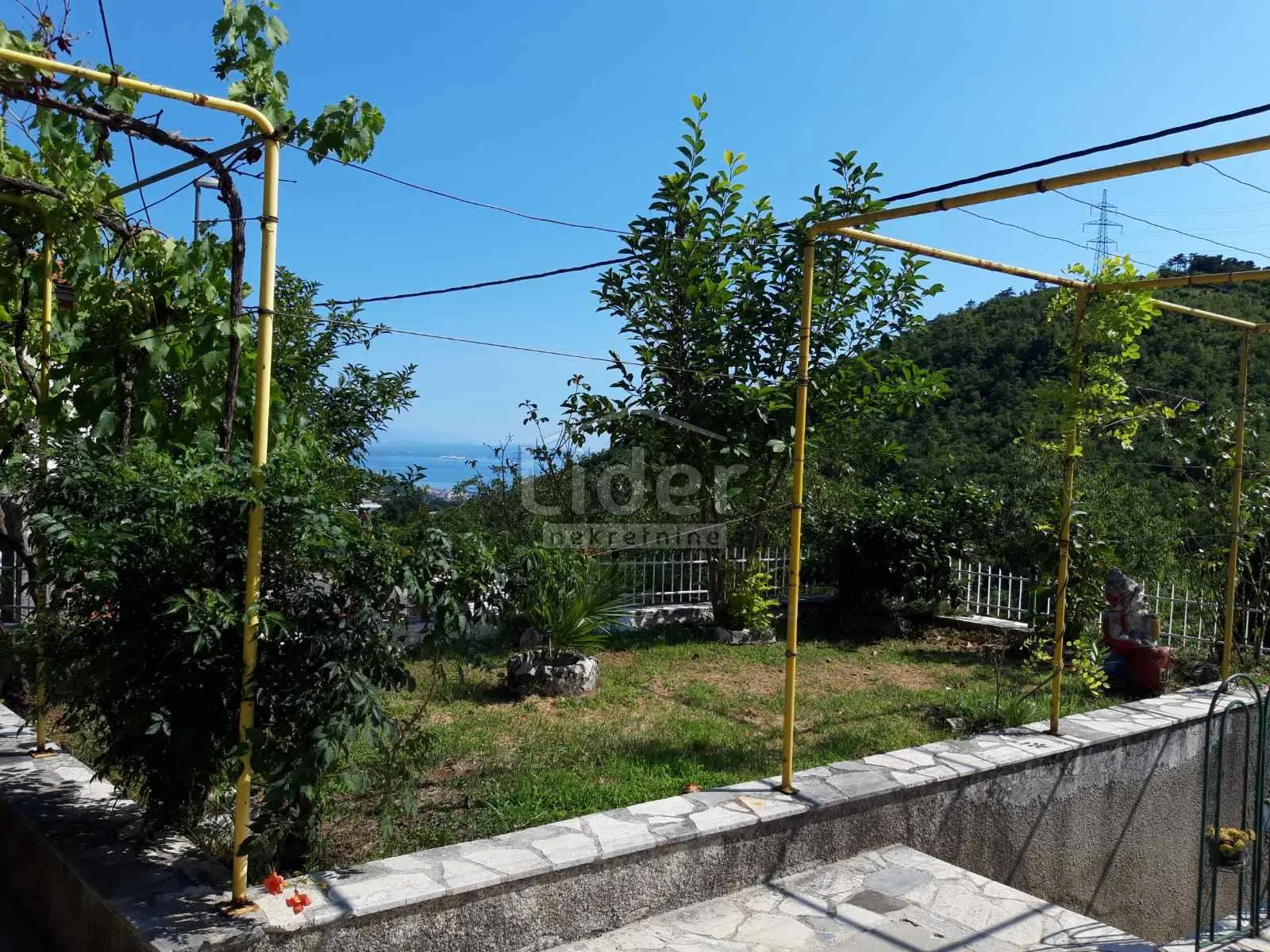 kuća škurinje, 250m2 - slika 2