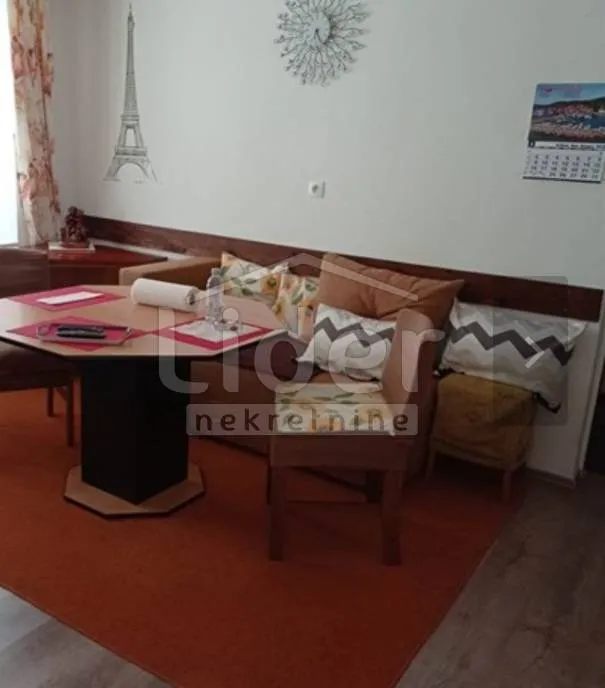 samostojeća kuća u centru lošinja - slika 4
