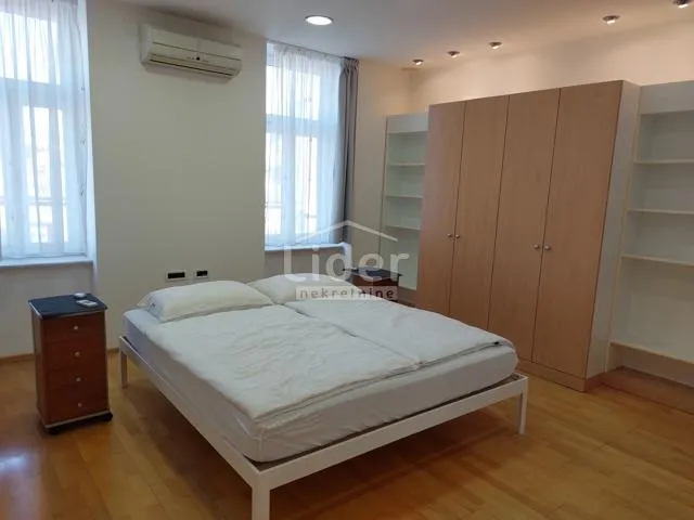 belveder-150m2,2s+db,3 balkona s pogledom na grad i more - slika 15