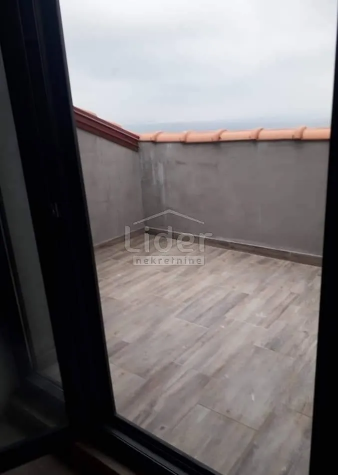 kuća kostrena roh bau sa 5 stambenih jedinica-2 stana uređena - slika 11