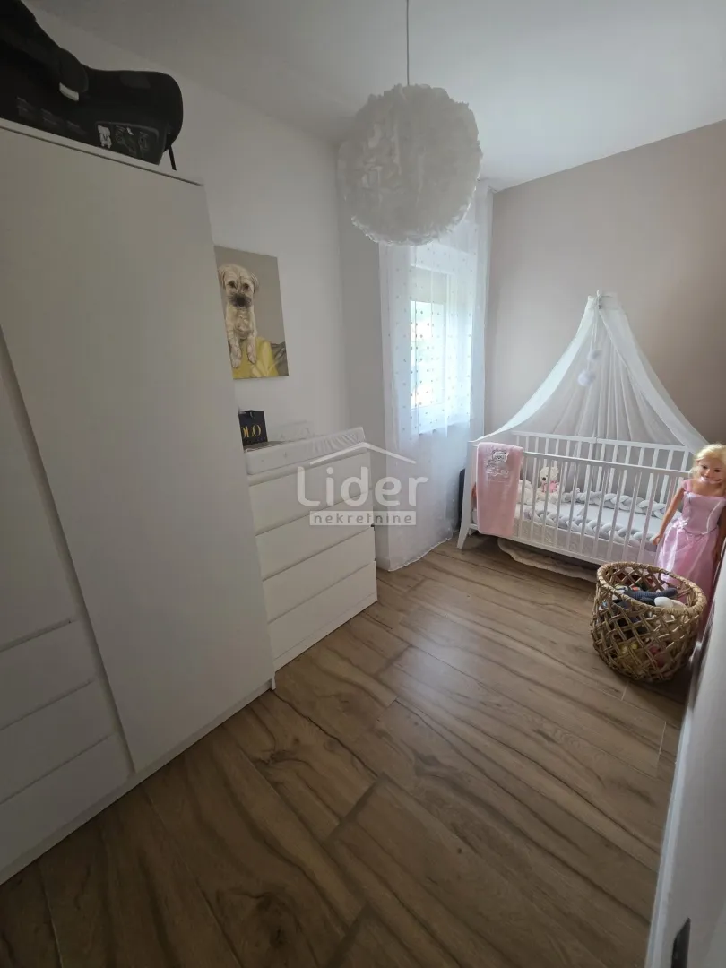 banderovo, 3s+db, 2 parkinga, lođa, panorama, namješten - slika 33