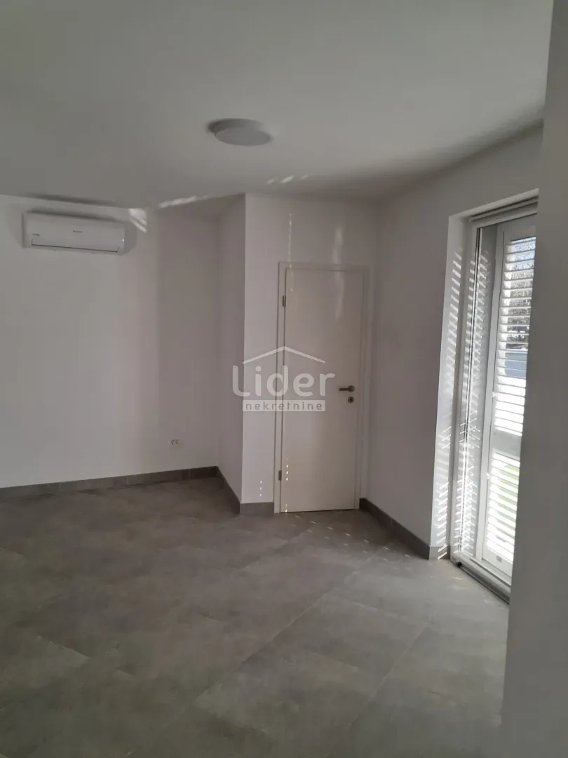 jadranovo,crikvenica-kuća s bazenom - slika 7