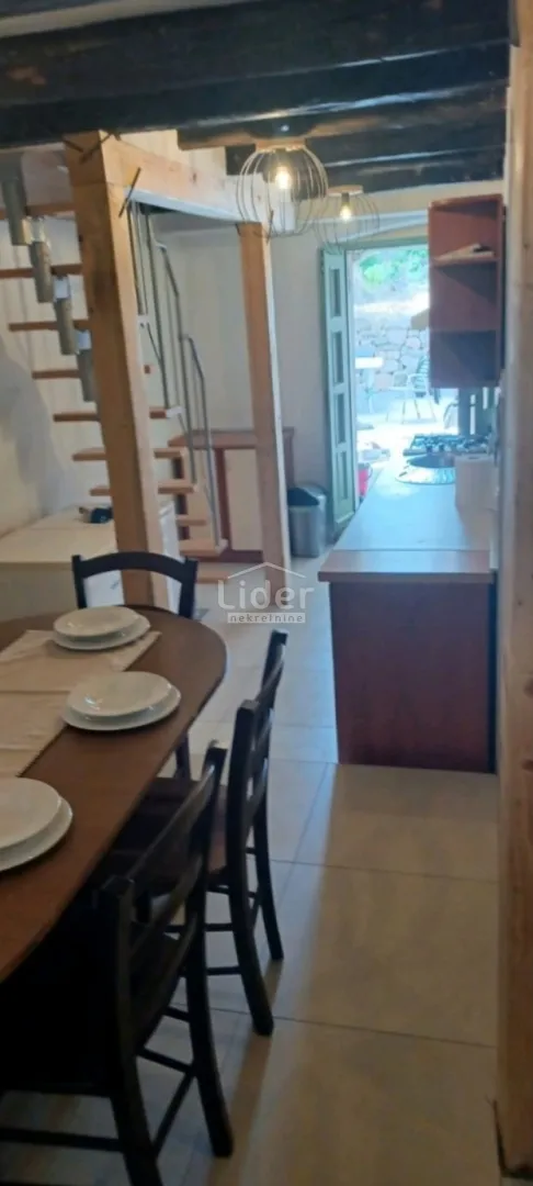 veli iž, kuća 90m2 - slika 5