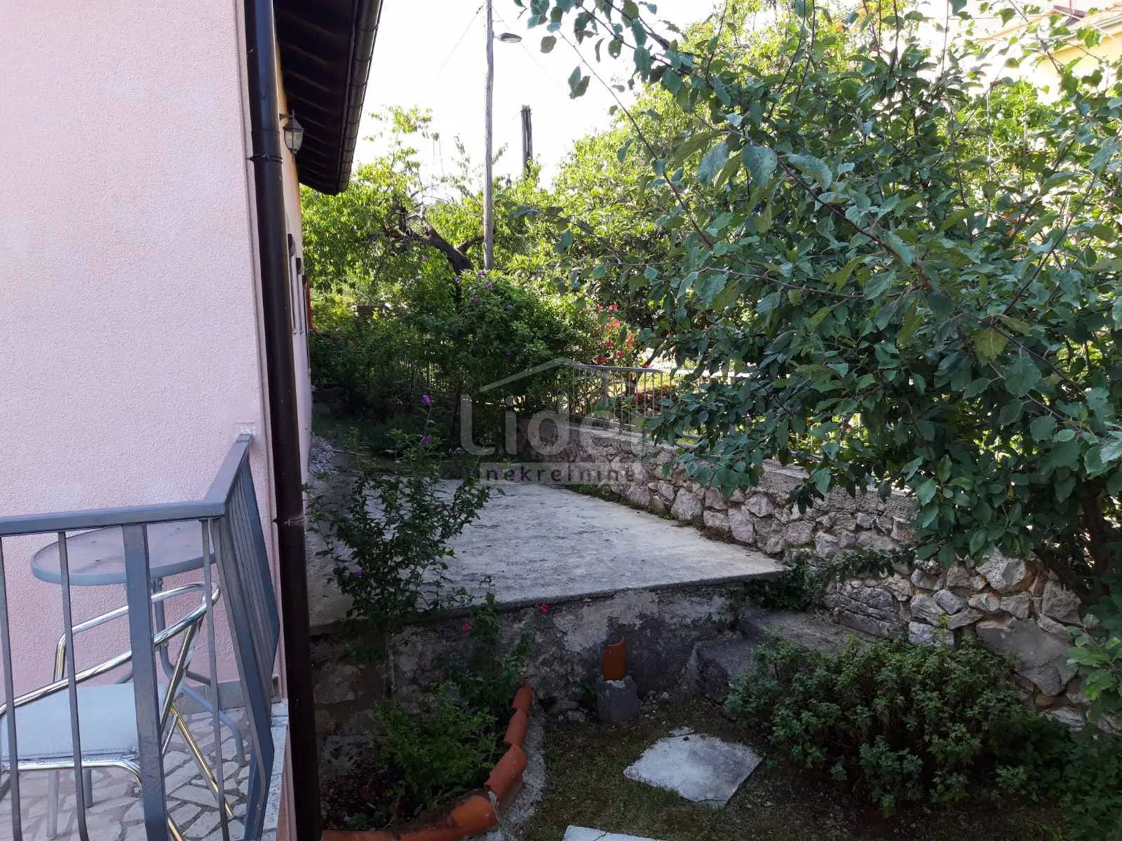 kuća škurinje, 250m2 - slika 4