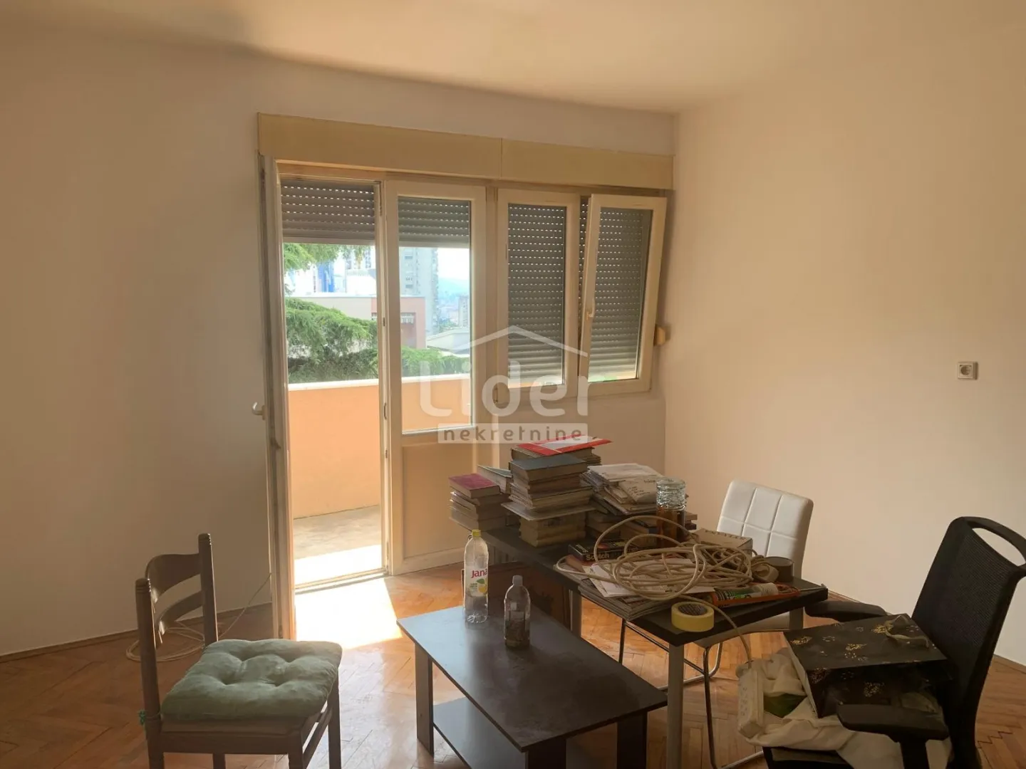 turnić 55 m2 balkon pogled! - slika 4